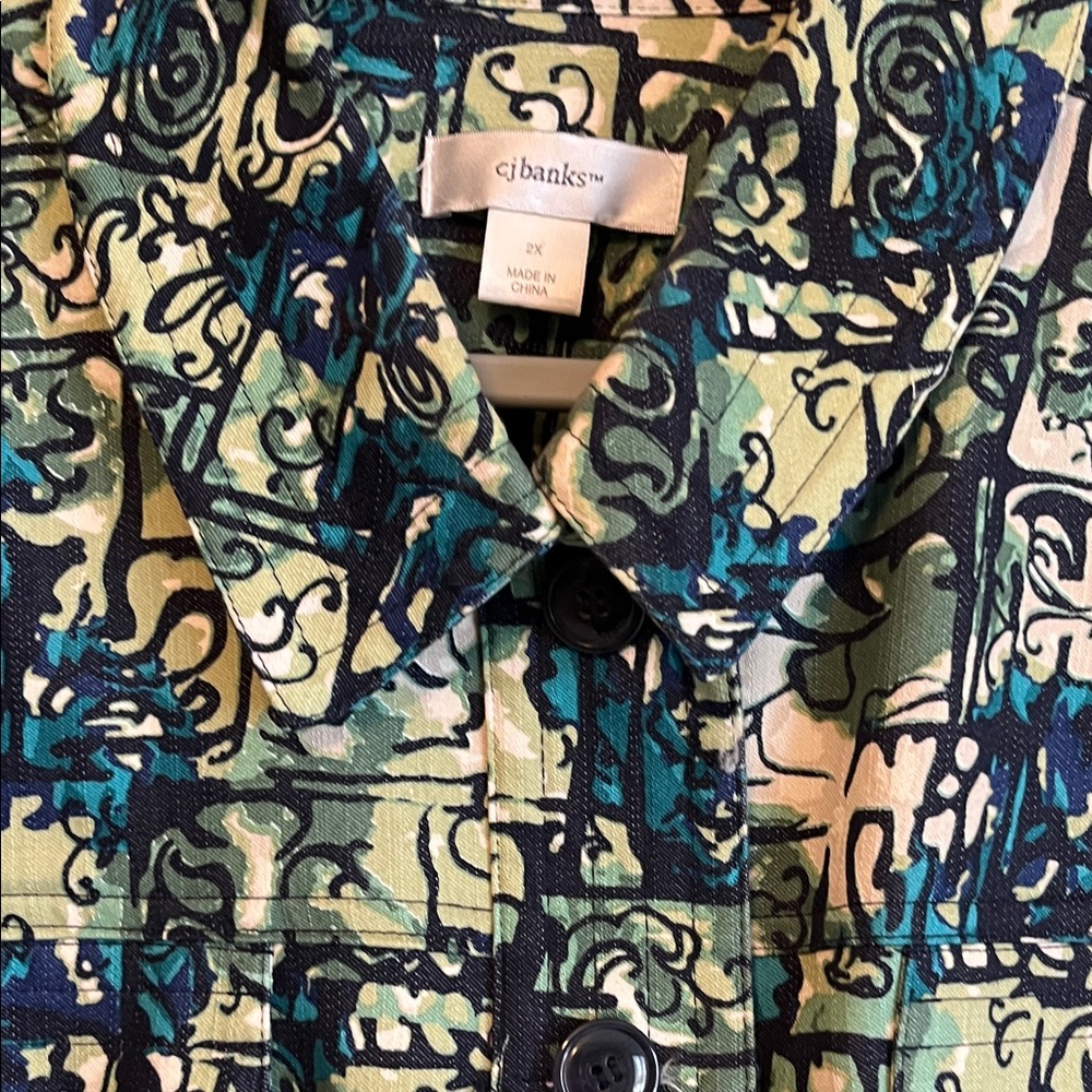 Like new condition.  Beautiful Colors, Patterned Jacket